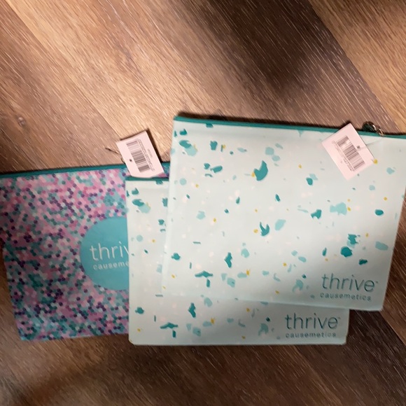 Thrive Bags 84 Thrive Cosmetic Gift Bags 3 Pcs Throw Kindness Like